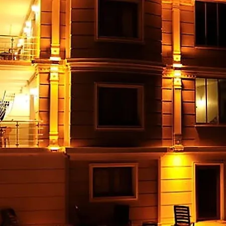 فندق Cunda Demir 3*